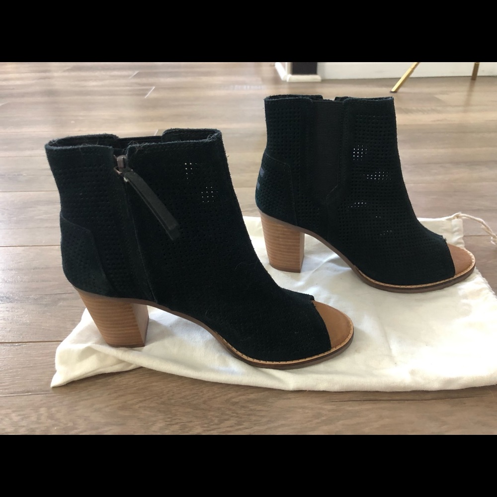TOMS peep toe booties suede size 6.5